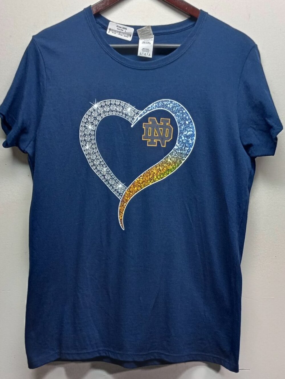 Notre Dame ND Ladies Heart Short Sleeve Tee Navy Large NWT